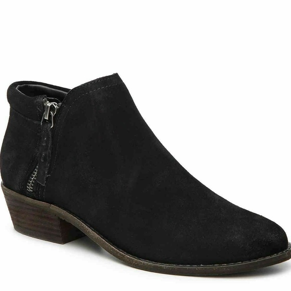 Steve Madden Shoes - Steve Madden Tobii 100% Suede Black Booties 9.5